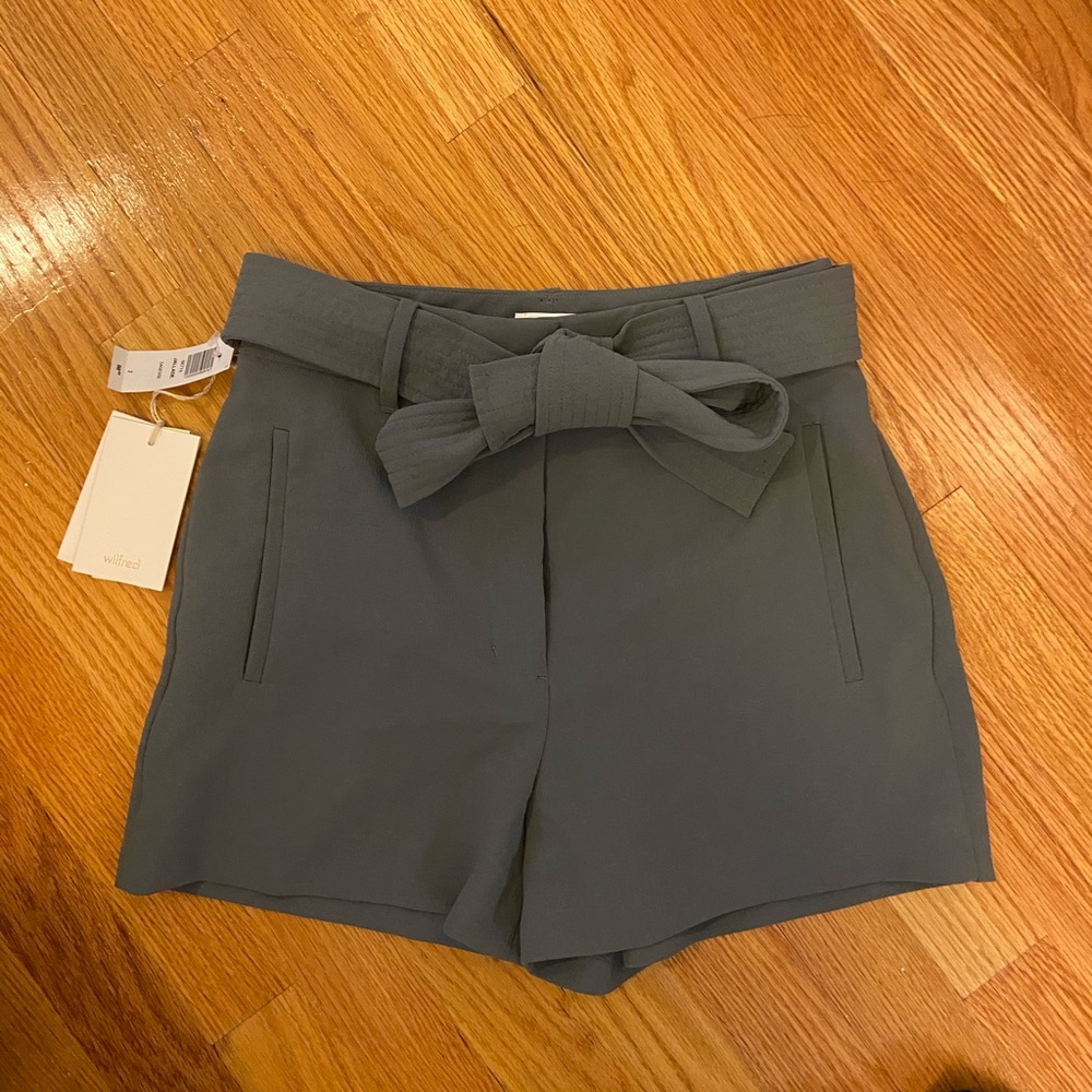 NWT Wilfred Tie Front Short (Jallade Short)